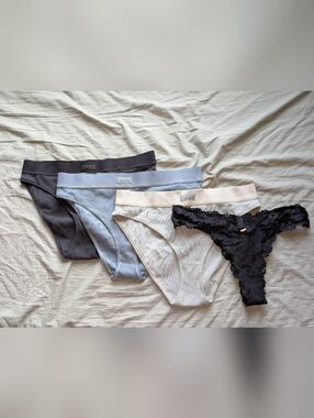 NWOT Skims Lot of 4 Bikini/Thong Panties Large Ribbed/Lace Multi Color